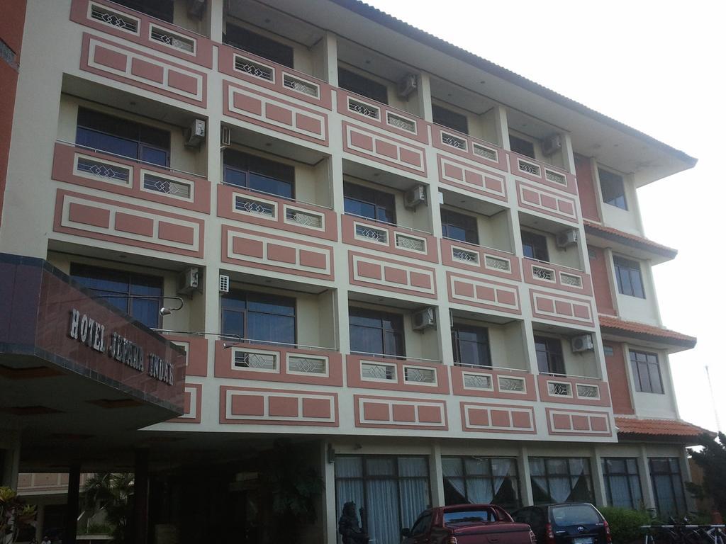 Jepara Indah 호텔 객실 사진