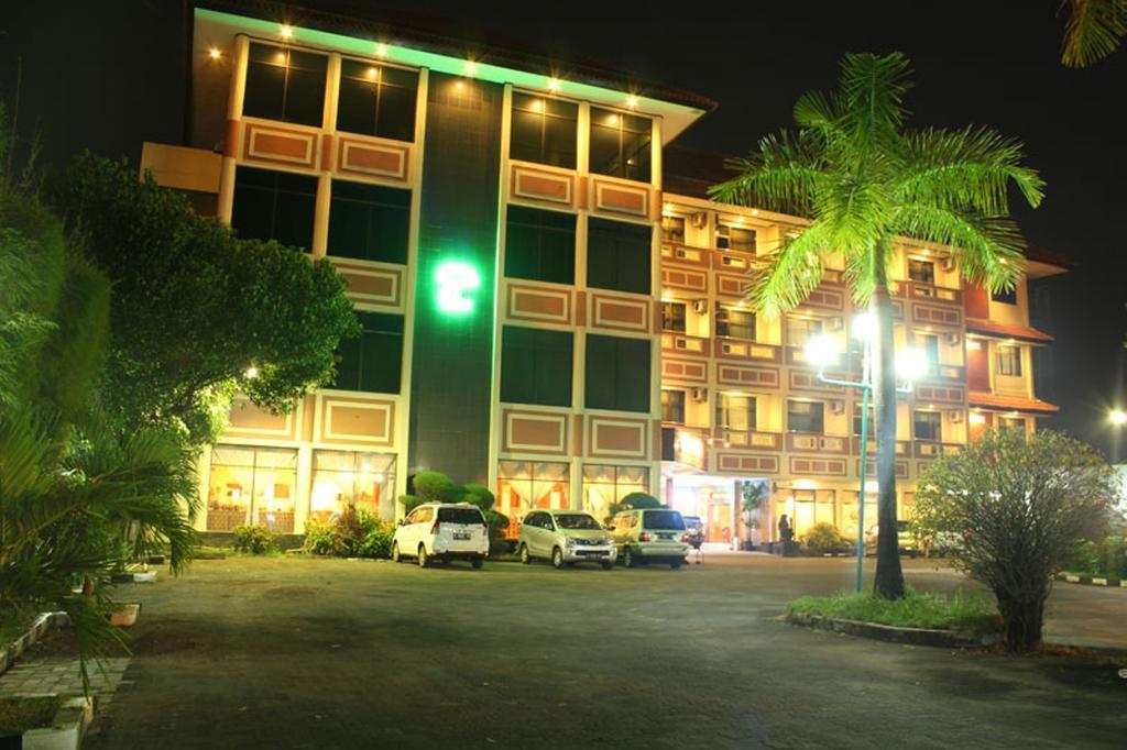 Jepara Indah 호텔 외부 사진